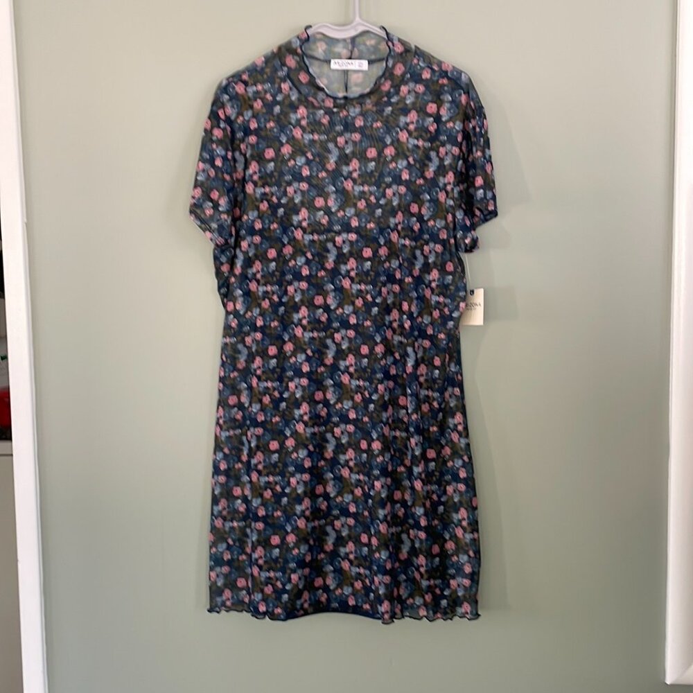Arizona Jean Co Women's NWT  XXL Floral Dress C-42" L-36"